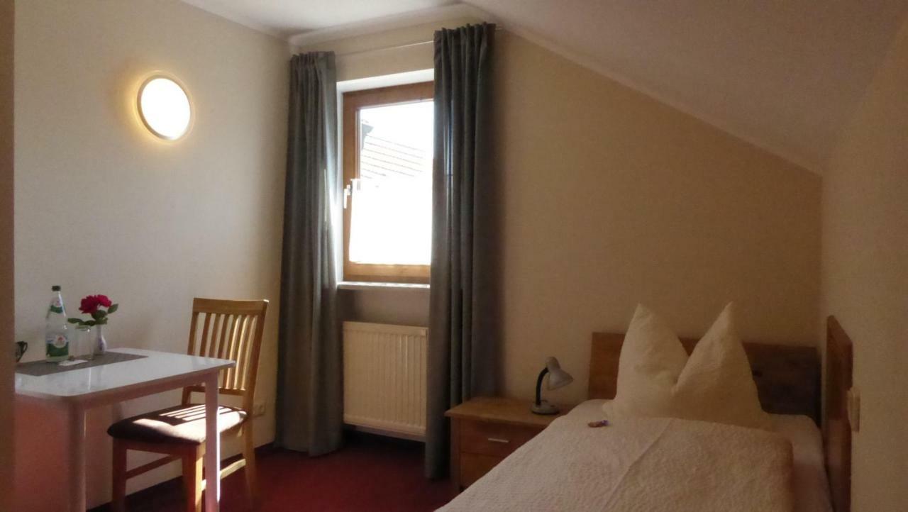 Haus Rosmarin Hotel Schrobenhausen Bagian luar foto