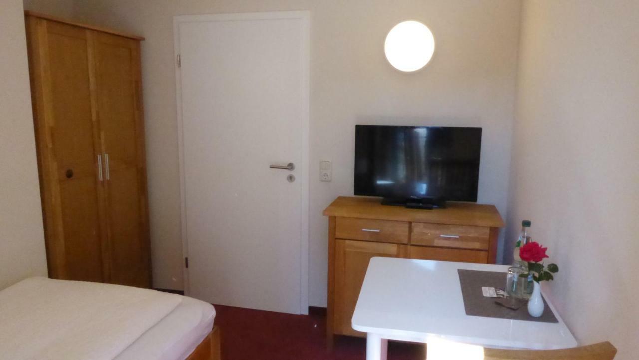 Haus Rosmarin Hotel Schrobenhausen Bagian luar foto